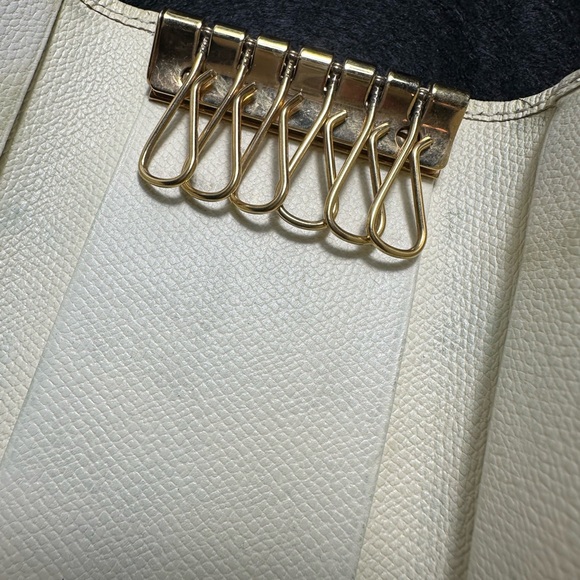 Full Inclusion Chanel 6 Key Holder - Picture 14 of 16